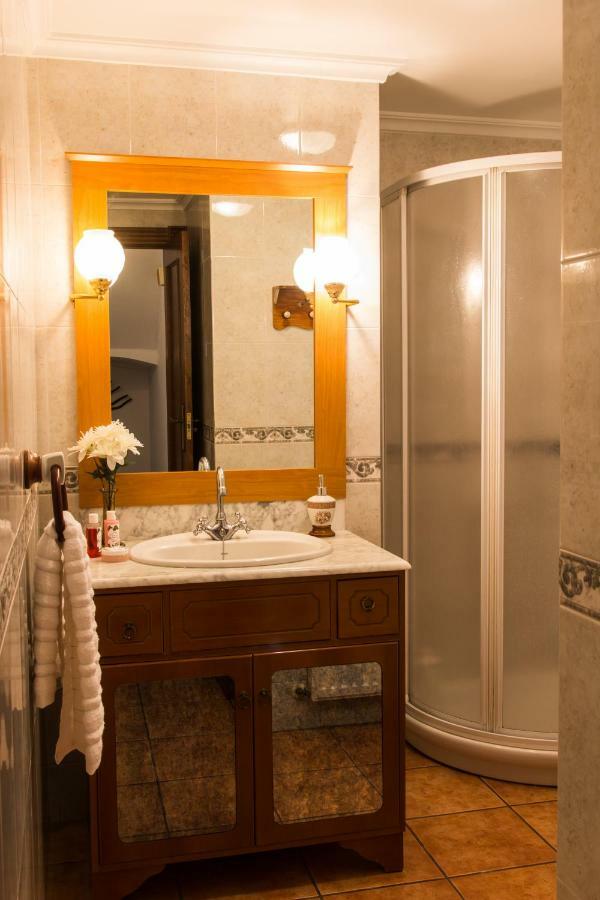 Casa Rosalia Apartment อีบี ภายนอก รูปภาพ