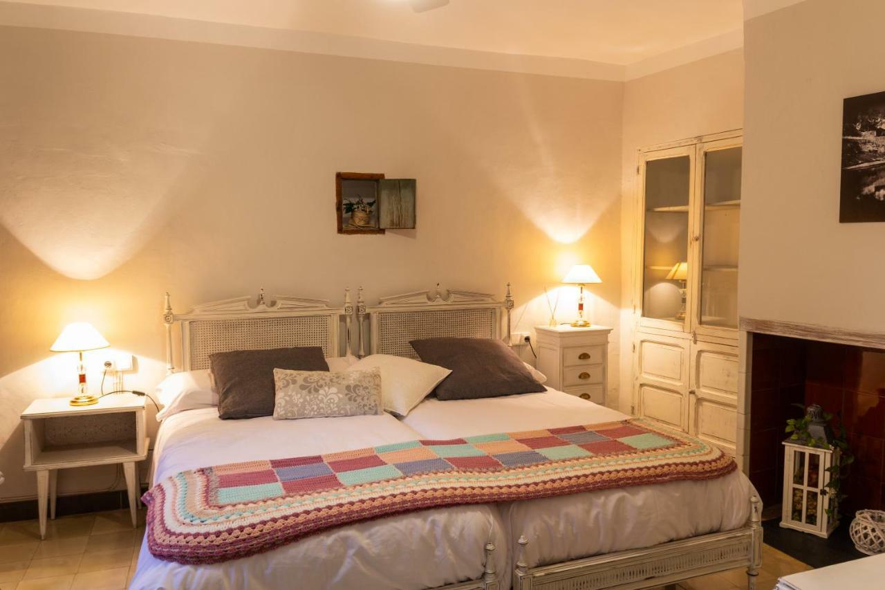 Casa Rosalia Apartment อีบี ภายนอก รูปภาพ